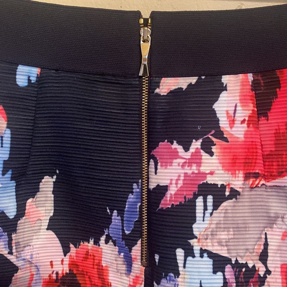 Kate Spade Floral Skirt - Picture 3 of 5